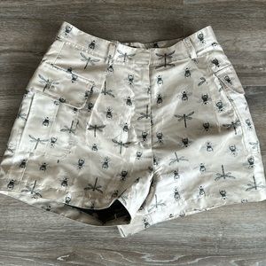 Juicy Couture Queen Bee and Dragonflies Eggshell Jacquard Short Size 4